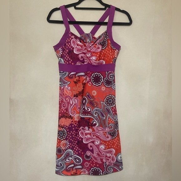 Prana LIKE NEW multi color paisley print athletic dress w/ built in bra size S - Picture 2 of 6